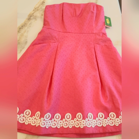 Lilly Pulitzer Dresses & Skirts - Lilly Pulitzer Hot Pink Strapless dress. Preppy Dress. HOCO Dress. Photo shoot.